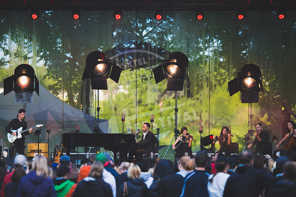 John Legend. Photo by Alan Yuen.